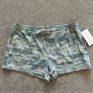 Athleta Farallon Short‎ XL Fog Camo Coast Green Lounge Shorts NWT